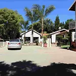 Acacia Grove Guest House