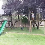 8 Ibis Lane Guest House