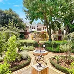 Doveton House