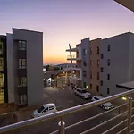 The Hub Apartments