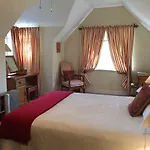 La Bougain Villa