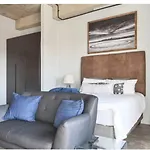 Urban Sky Studio @ Hallmark House