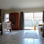 New Barn Room Private Space, Fibre Wifi, Vegan Home
