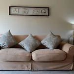 New Barn Room Private Space, Fibre Wifi, Vegan Home