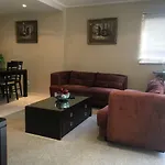 Kadoshstay, 77 Grayston Drive