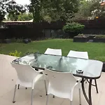 9 Stevens Road