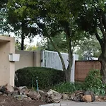 Lovely Linden Cottage With Solar Inverter