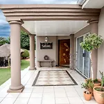 Villa Miya Guesthouse