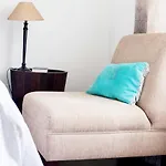 Mizizi House Of Sandton B & B