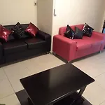 Gfk Cresta Guest House