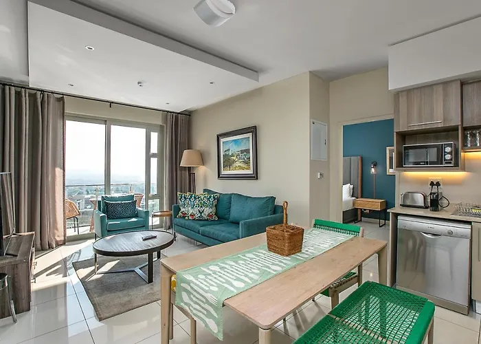 915 The Tyrwhitt - Rosebank