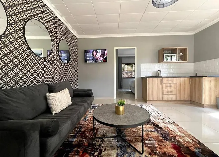 57 On Stighling Luxury Studio Apartment 4