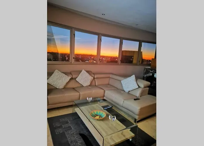 1507-Amazing Views & Unique Joburg Cbd Luxury