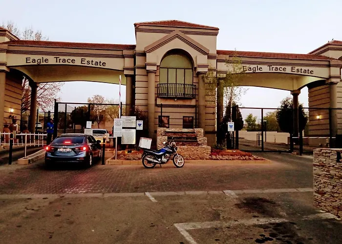 67 Villa Toulouse,Eagle Trace Estate, Fourways