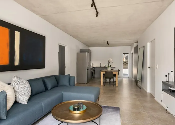 Hyde Park House Apartments