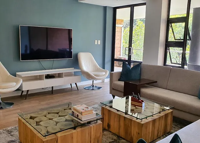 Zuri Residences At Ten Degrees