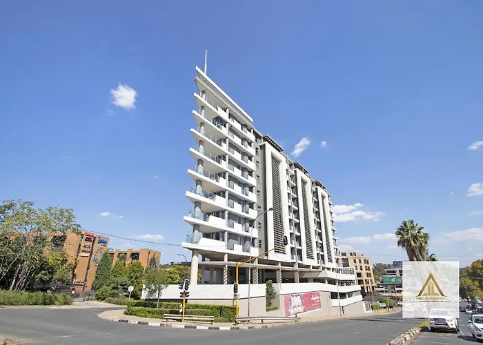 Kmg Apartments At The Apex