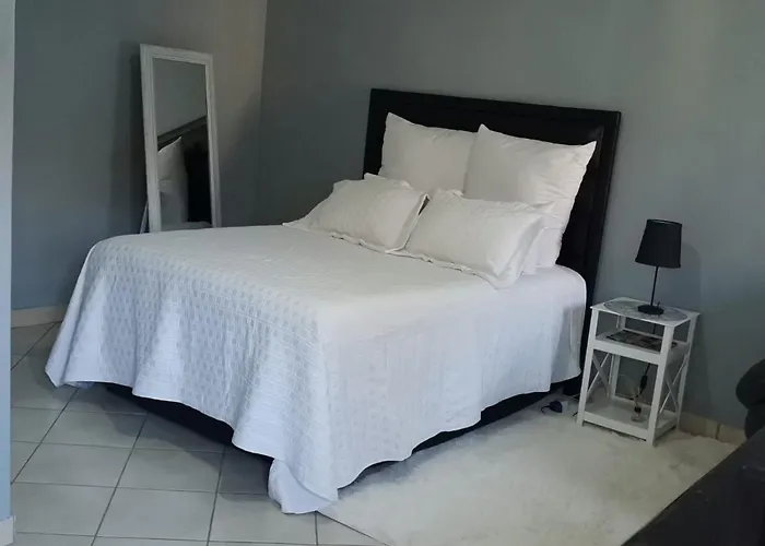 Bloubosrand Guest House