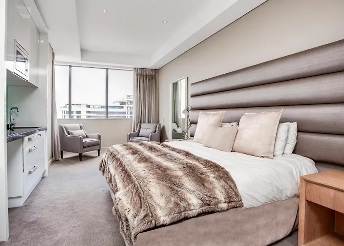 Luxury Penthouse At Sandton Skye