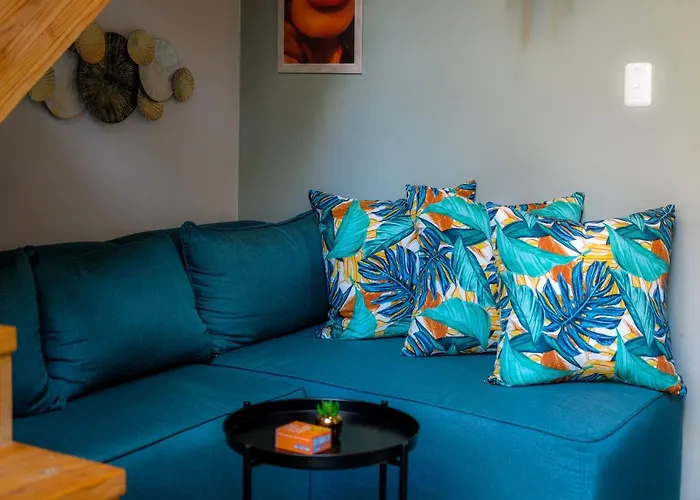 The Artful Cityscape Loft - Serenity In The City