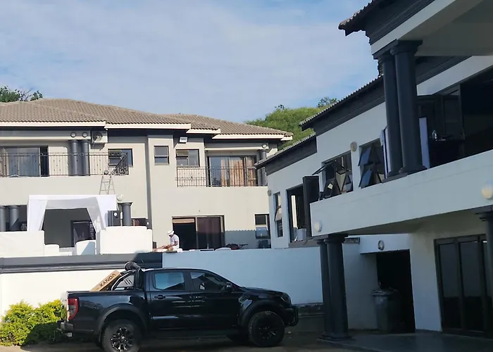Bryanston Drive Elegant Guesthouse & Boardroom Facilities