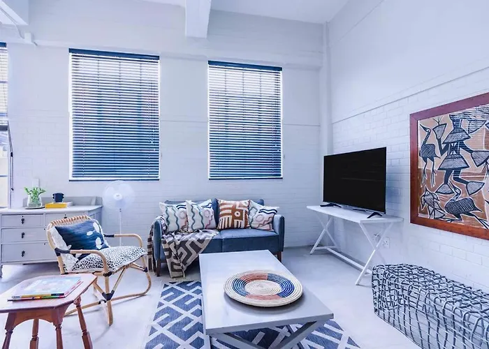Modern 1 Bedroom Apartment In Braamfontein Werf