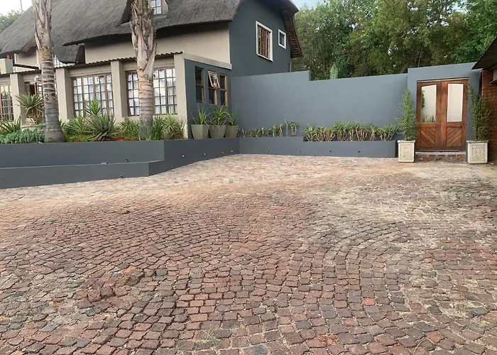 Modern 1 Bedroom Flat With Uninterrupted Wifi