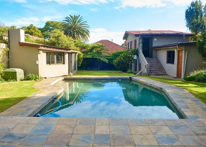 Hidden Retreat In Kensington