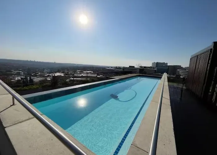 Sophisticated Apartment In Sandton! - The Lineal