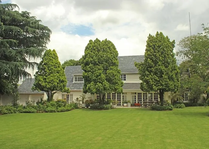 Luxury Standalone 5 Beds Villa For The Whole Crew.