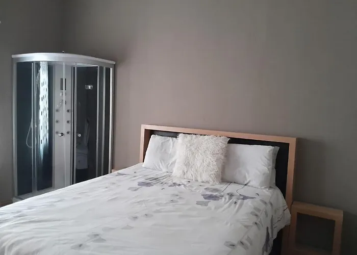 Slumberlake Guest House, Auckland Park