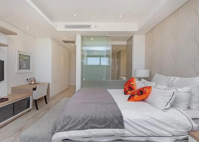 11Th Floor Executive Suite - With Inverter