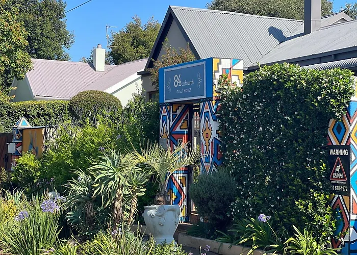 84 On Fourth Guest House