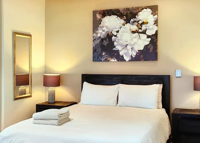 4 On Pritchard Luxury Suites
