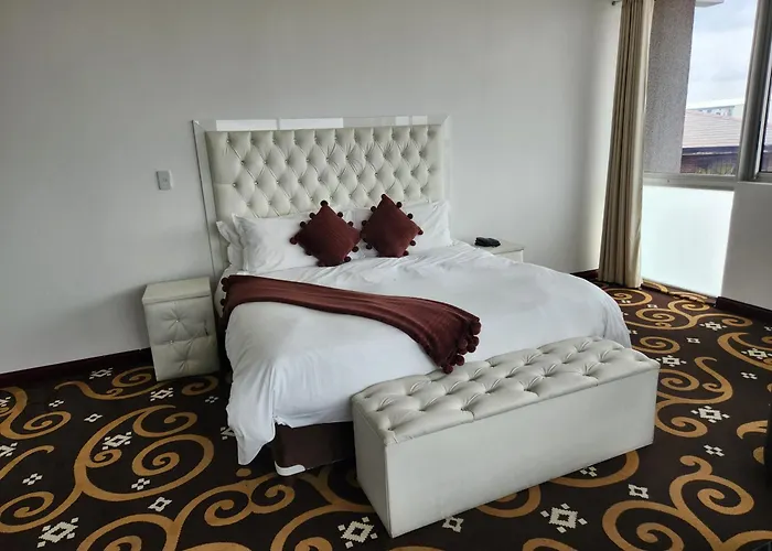 Palm Continental Hotel