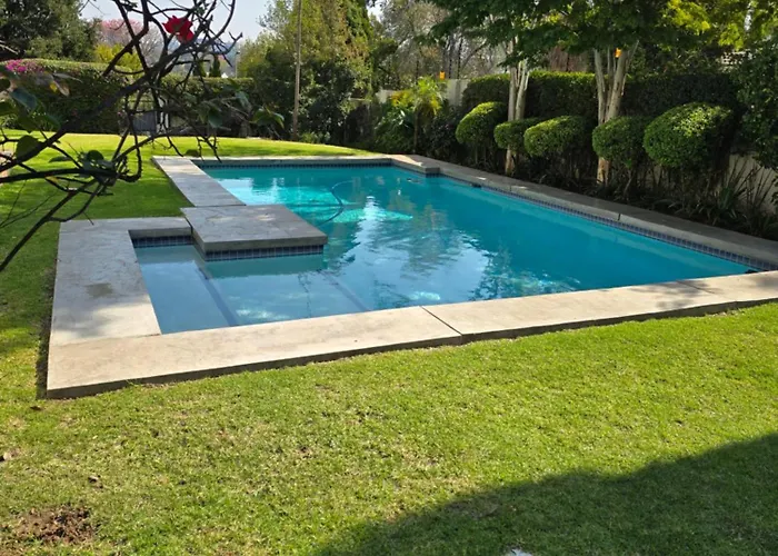 Ilana Ossin Minimalistic Villa