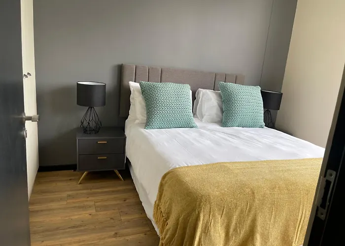 214 The Vantage, Rosebank