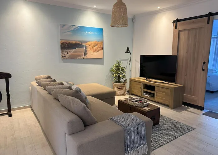 Tranquil Cottage Retreat - Malanshof Randburg