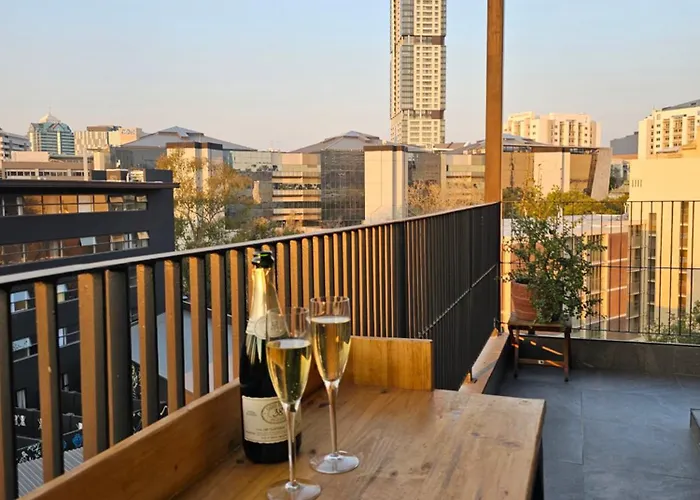 Chic Studio With Panoramic Sandton Views