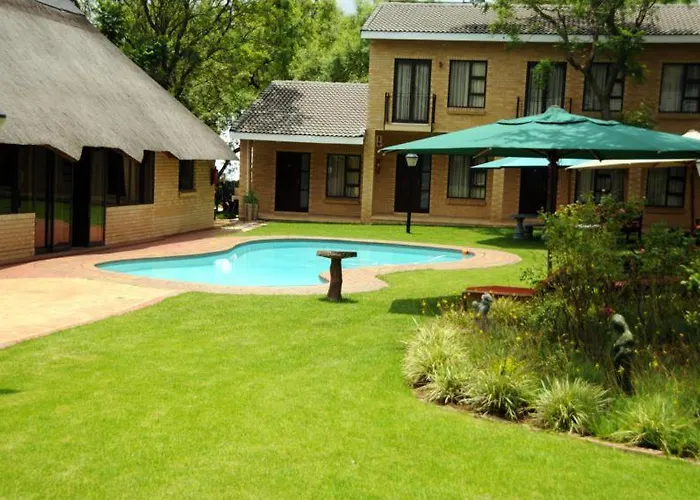 Hoyohoyo Chartwell Lodge