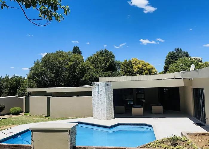 The Hide In Sandown-Sandton