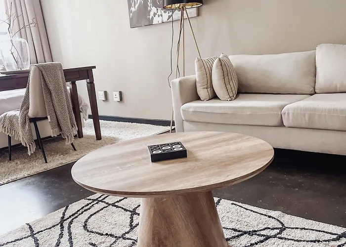 Solo Or Couples Studio In The Heart Of Maboneng