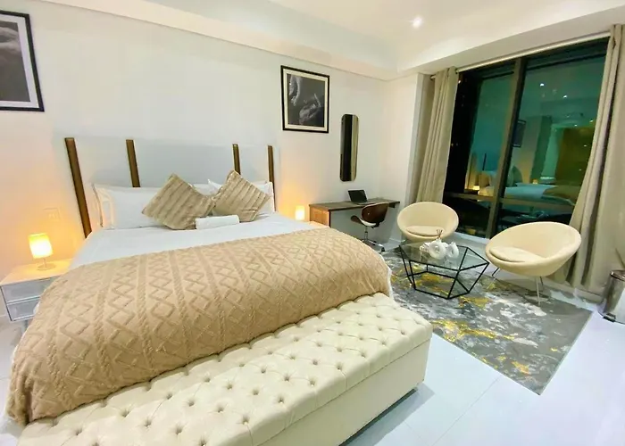 New Revamped Luxury Suite In Sandton City
