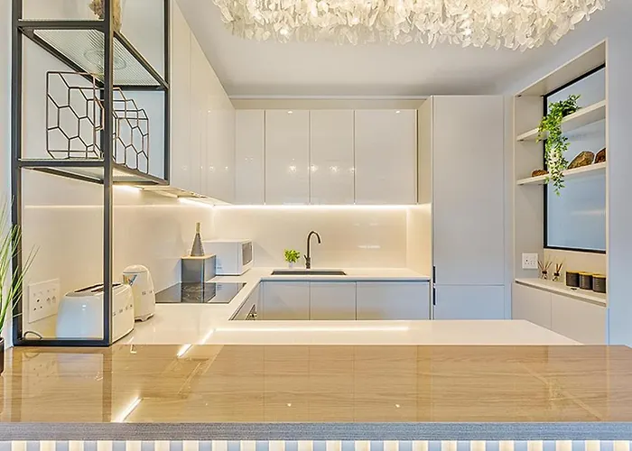 Hyde Park Sandton Luxury 2Br Top Floor