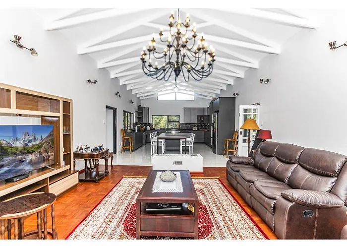 Kwamagogo Villa, Chartwell