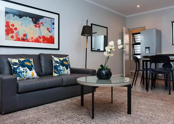 Elegant 1 Bed Apartment 5G Wi-Fi Netflix Inverter