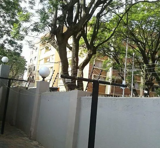 Royal Crown Guesthouse