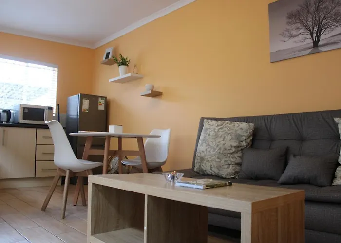 Lovely Linden Cottage With Solar Inverter
