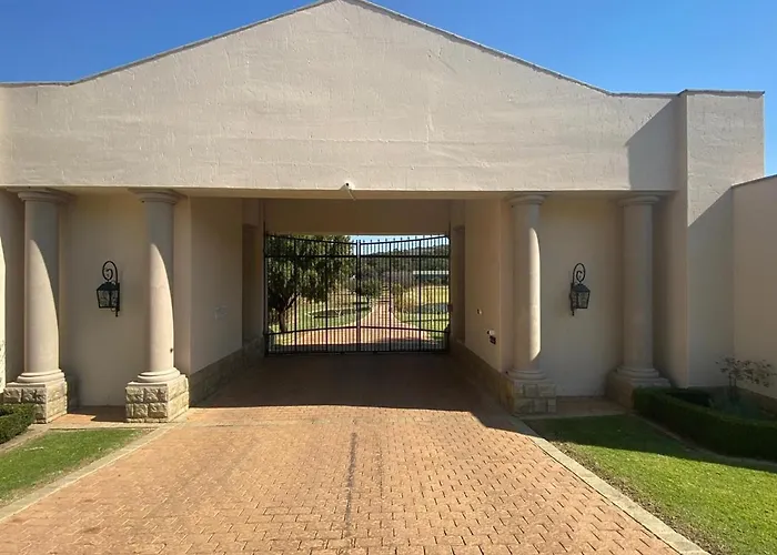 Tamryn Manor Guest House