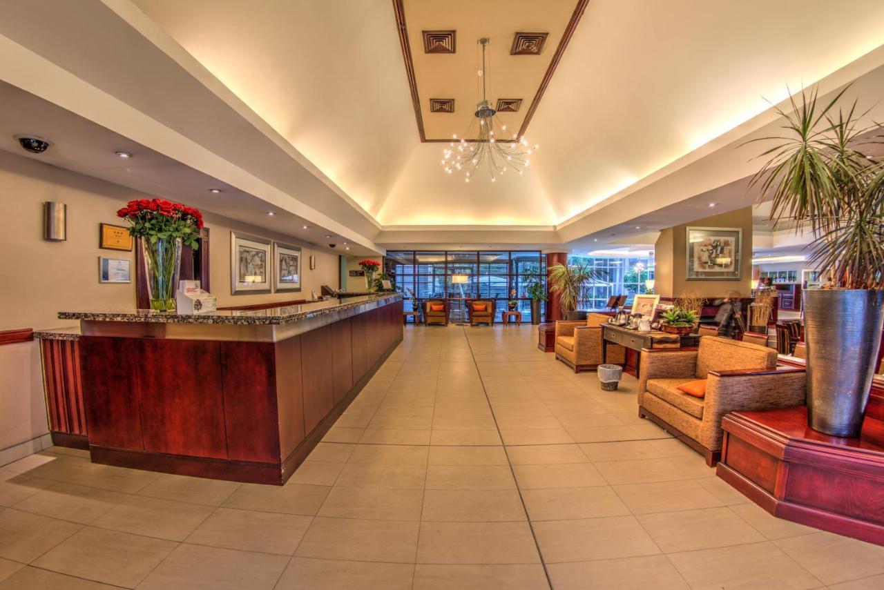 Bryanston 3*